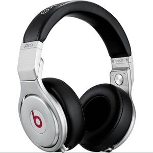 Beats PRO Over the Ear Headphones - Silver
